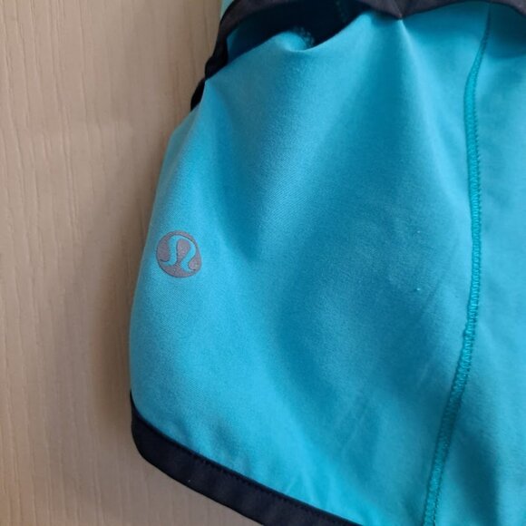Lululemon WOmen's shorts size 4 teal and black with liner Running shorts - Picture 2 of 4